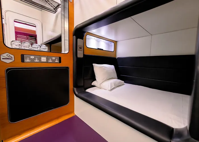 Yotelair London Gatwick AirportAirport Hotel